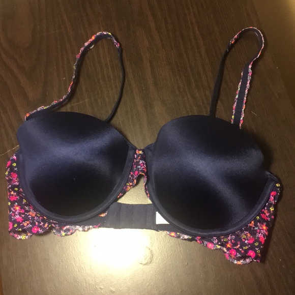 PINK Victoria's Secret Other - NWOT Pink Push Up Adjustable strap bra